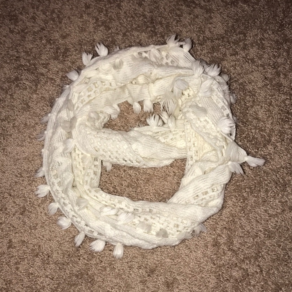 Infinity scarf